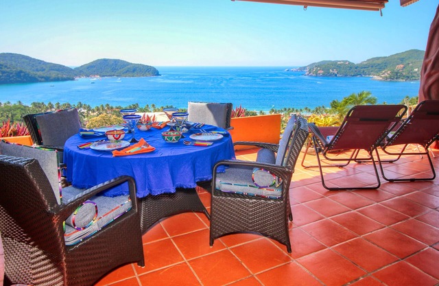 VIEWS Beach Designer Upscale 2-4 adultsnBest Location CASA ZIH LaRopa Playa