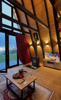 Vila Alpine Arlon Gjinar