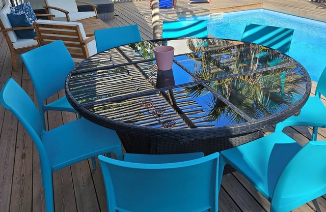 Villa à 800 Mètres de la Plage du Grau D'agde Avec Piscine et Jacuzzi