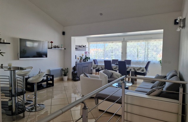 ✨Villa 100m² any comfort with 100m of the beach 🏖️ (clim,WIFI, parental continuation.)
