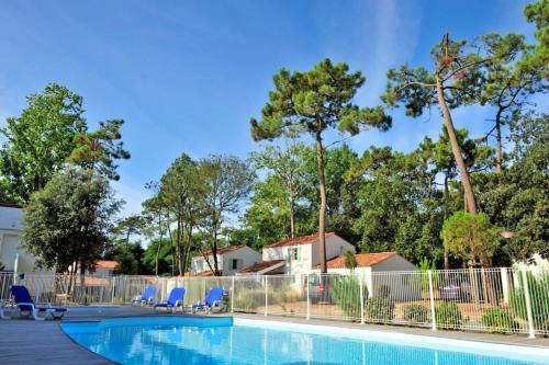 Villa 4 pers. avec piscine commune proche mer