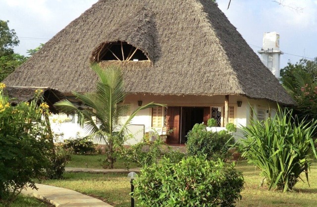 Villa African Dream in Marula Park with chef, 4 min to the beach