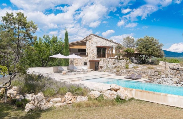 VIlla Alésia : Architect-designed property 230 m²/10 pers/heated private pool