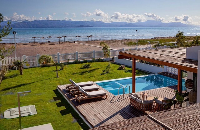 Villa Ammos - Two Bedroom Villa, Sleeps 6