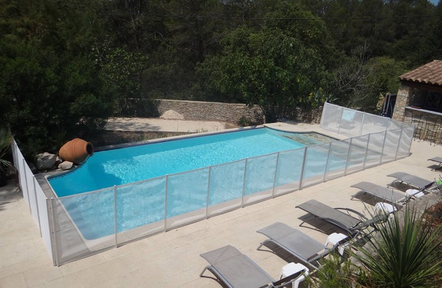 Villa and greenery in Nimes