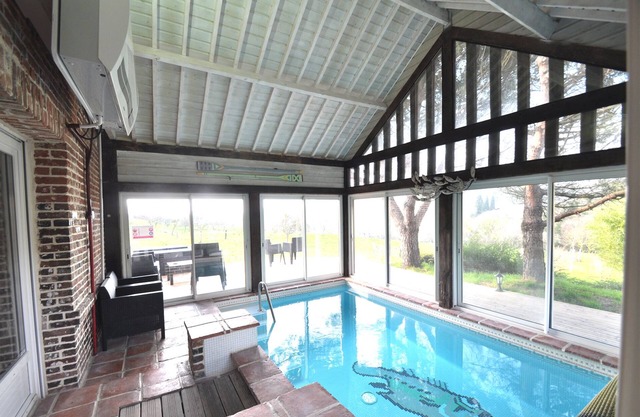 Villa and outbuilding with private swimming pool, sauna, games room, not overlooked