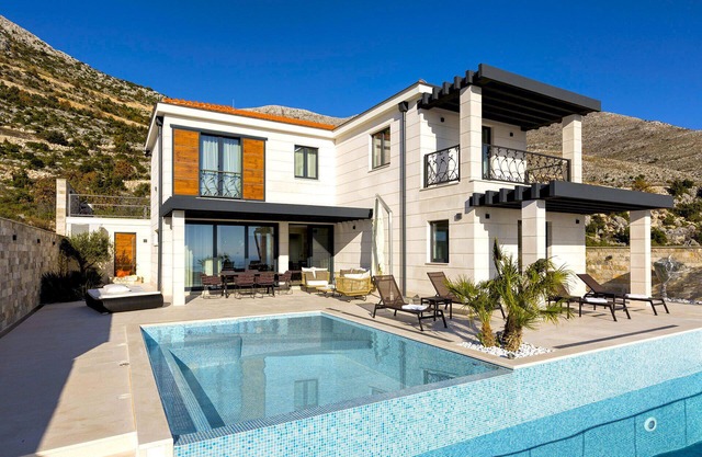 Villa Anna with private pool & Jet pool-near Dubrovnik