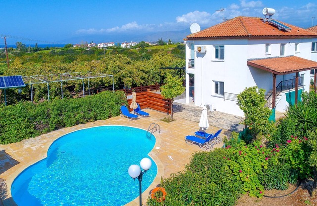 Villa Arsinoe Finiki: Latchi villapool, A/C, Wi Fi, Seaviews