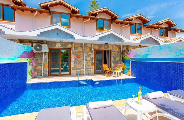 Villa Asli Paradise - Two Bedroom Villa, Sleeps 5