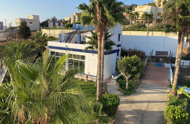 Villa Atlantique. Un Vrais Coin Nature Proche de la Ville, le Petit dej Inclus