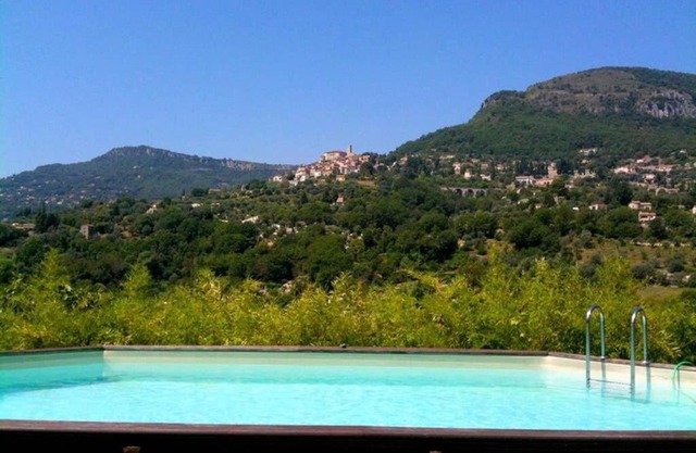Villa au calme 2 maisons ,vue panoramique,piscine