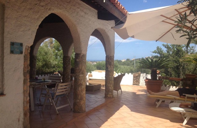 Villa "Bella Vista" with Sea View, Garden & Wi-Fi
