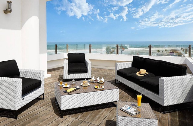 Villa Blanca Urban Hotel