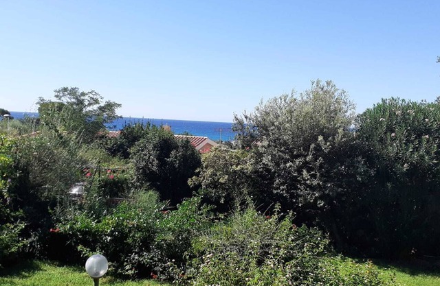 Villa by the sea, relaxing