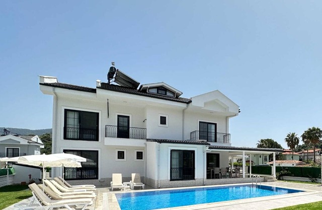 Villa Calista Luxury 4 Bedroom with Private Pool in Maras Area Perfect Location