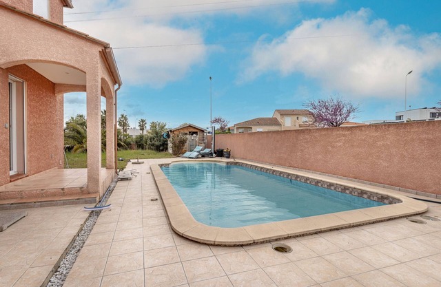 Villa 'Calme Et Tranquillité' with Private Terrace, Private Garden and Air Conditioning