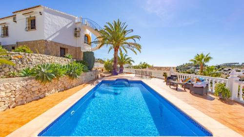Villa Canary - Plusholidays