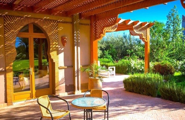 Villa Chaleureuse Avec Piscine Chauffée
