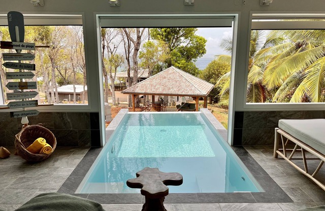Villa COLIBRI with private indoor pool on the seafront