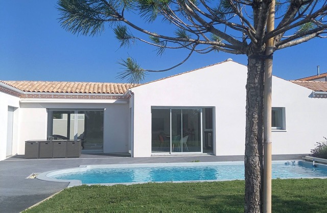 Villa Contemporaine Avec Piscine Privative