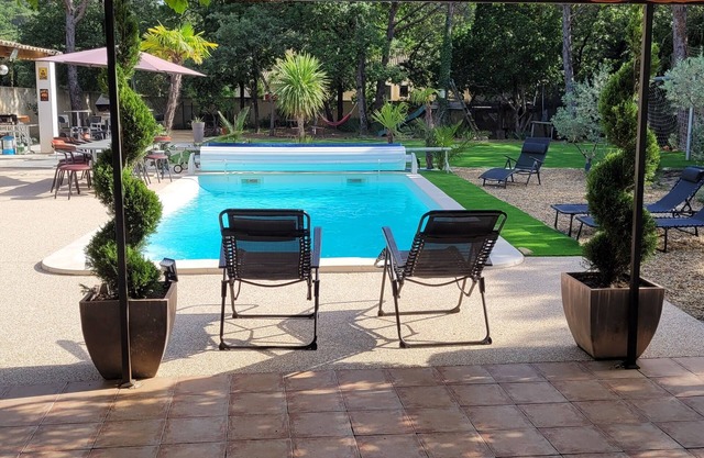 Villa d'Exception en Drôme Provençale : Swimming pool and comfort for 10 guests
