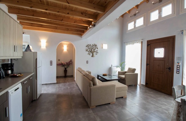 Villa de la Mer, Agios Stefanos, North west of Corfu