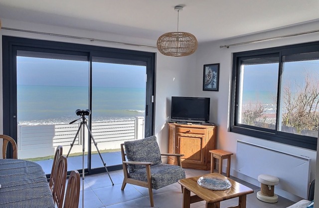 Villa de la plage, seafront, D-Day beach, Calvados, Normandy Juno