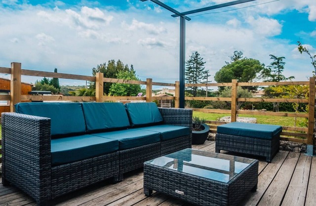 Villa de Standing Avec Piscine et Jacuzzi Pour 8 Personnes