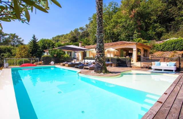 VILLA DES PARFUMS VI4382 By RIVIERA HOLIDAY HOMES