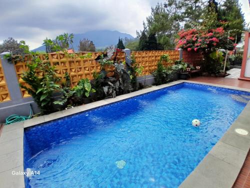 Villa Dinar Mountain View Villa Keluarga Kapasitas 30 Orang di Lembang Dekat Dusun Bambu