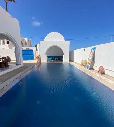 Villa djerba piscine commune