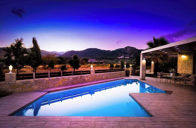 Villa Elenitsa - Two Bedroom Villa, Sleeps 4