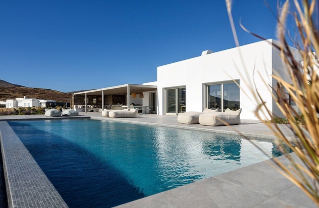 Villa Elia, superb 5-bedroom house with sea views