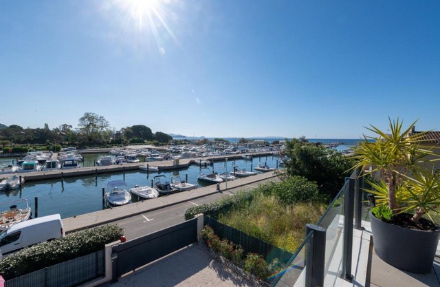 Villa entière 14 couchages prés de la mer La Londe Les Maures Entre Hyères et Le Lavandou
