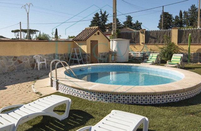 Villa Zahara with 3 bedrooms with Pool