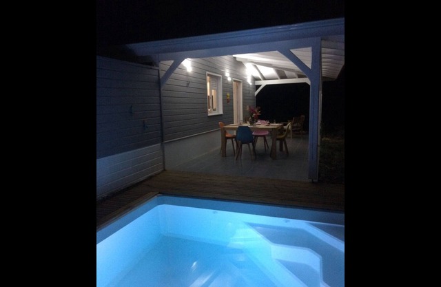 Villa F3 with private pool and original bathroom