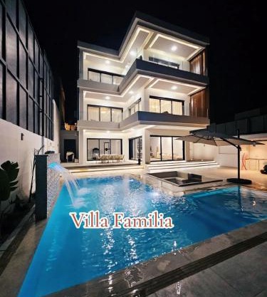 Villa Familia