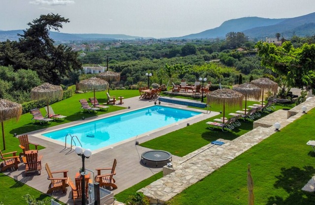 Villa Folia - Nine Bedroom Villa, Sleeps 18
