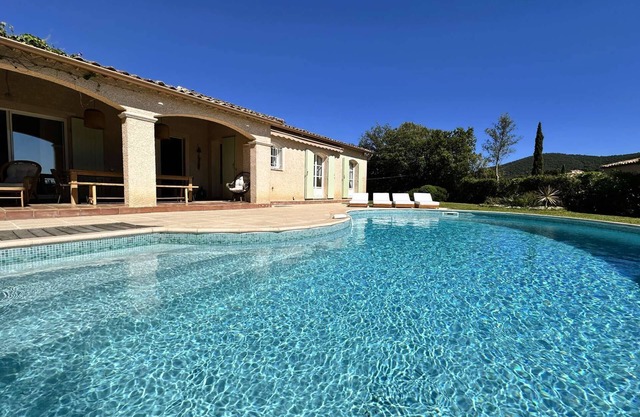 Villa for 10 people with private pool in the Domaine de Valcros in La Londe-les-Maures