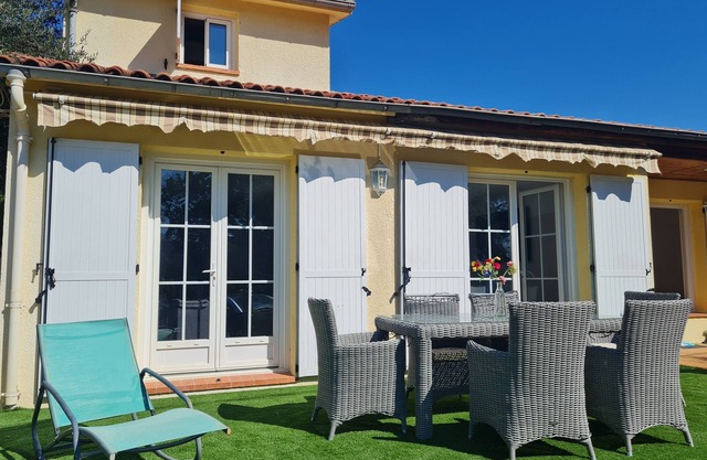 Villa Avec Jardin et Piscine à 30 min de Nice
