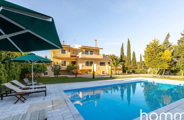 Villa Valmα homm with 5 bedrooms and private pool, 10ppl