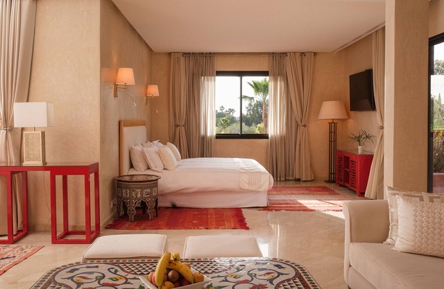 Villa GRACE close to the Golfs with two private pools, SPA & Jacuzzi