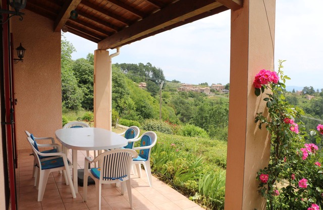 Villa in a green setting