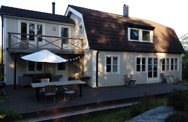 Villa in nice suburb of Stockholm, close to lake, archipelago and sea