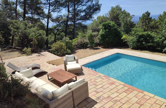 Villa in Provence's sky