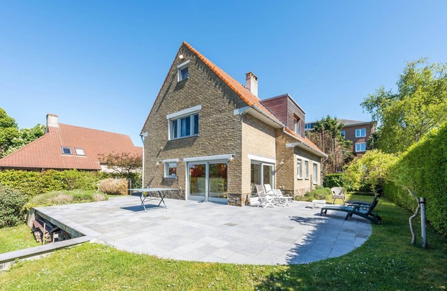 Villa in St-Idesbald near Ster der Zee Beach