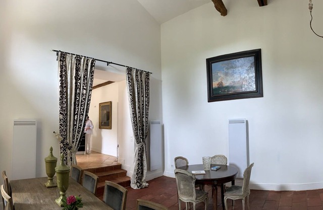 VILLA in the countryside in vast private property of 13 hectares.