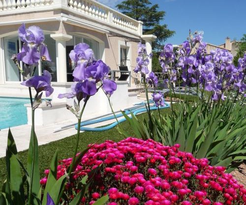 Villa Iris, climatisée avec 4 chambres et piscine à Boulouris sur Mer