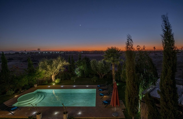 Villa Izil, beautiful villa with heated pool