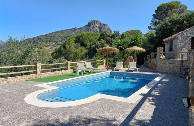 Villa Jael, Rural house with pool